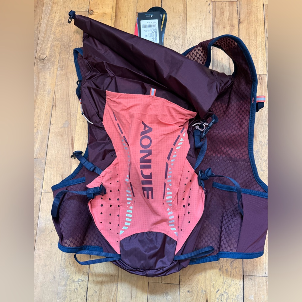 Running Vest - Red and Purple - 18L